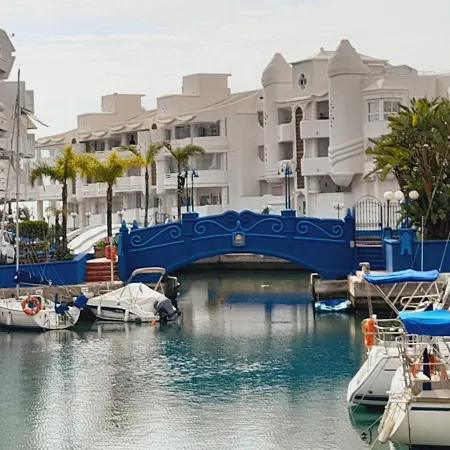 Estudio Deluxe A Estrenar Apartman *